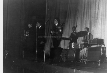 18B The Hollies (On stage The Essoldo Huddersfield)