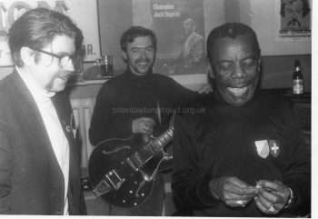 Jack Dupree with musicians at Builders Club (2)