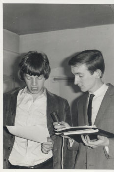 117 Mick Jagger with Laurie Stead