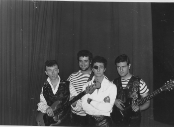 30 Johnny Kidd and the Pirates