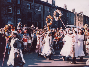 50 Saddleworth garland and Clog Side