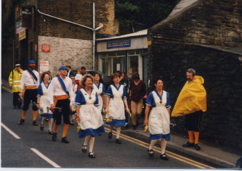 48 Wakefield Ladies Dance Side (At Holmfirth)