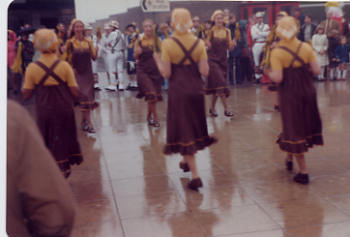 22 Yorkshire Chandelier Dance Side